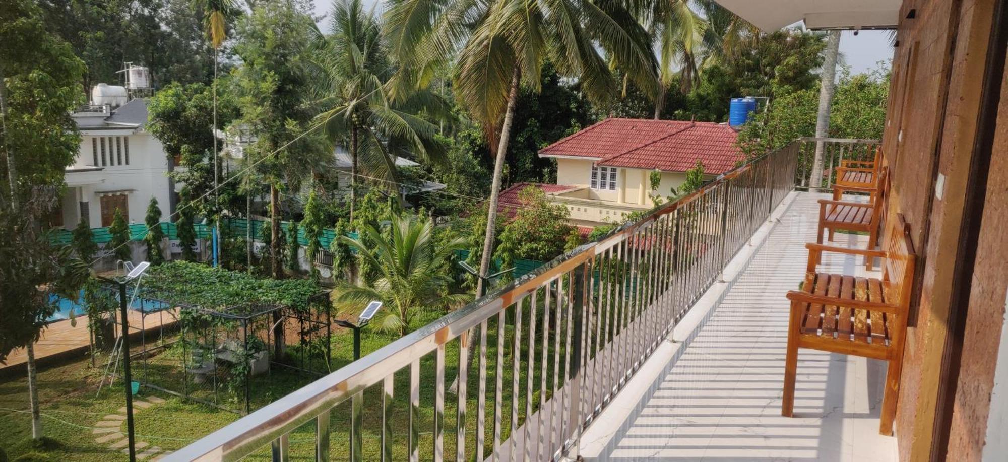 Dolphin Enclave Service Studio Apartments Kalpetta Εξωτερικό φωτογραφία